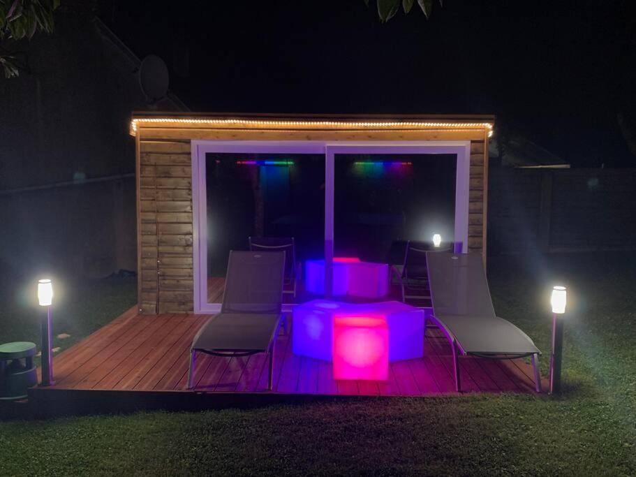 Gite Avec Spa Privatif* Saint-Symphorien-les-Buttes エクステリア 写真